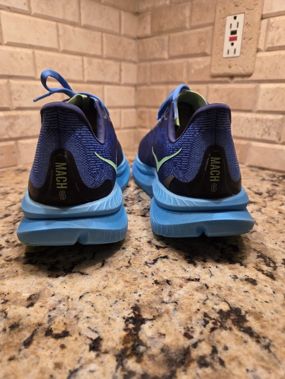 HOKA One One Mach 6 NEW Deadstock w/ OG Box - Picture 6 of 9